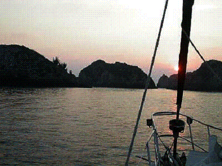 Moira at anchor, Maruata, Mexico